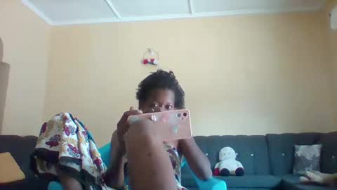 Snapshot of sashay_dario chatting on December 31, 7:31 am sashay_dario online show from December 31, 7:31 am