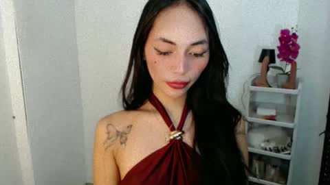 Snapshot of sashifoxdoll_ chatting on April 10, 10:47 pm Sashi online show from April 10, 10:47 pm