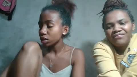 Snapshot of sasivia08 chatting on February 2, 1:10 pm sasivia08 online show from February 2, 1:10 pm