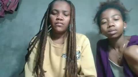 Snapshot of sasivia08 chatting on February 3, 2:53 am sasivia08 online show from February 3, 2:53 am