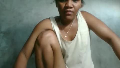 Snapshot of sasivia08 chatting on February 19, 1:40 pm sasivia08 online show from February 19, 1:40 pm