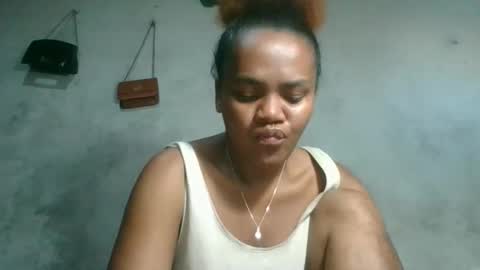 Snapshot of sasivia08 chatting on February 20, 4:42 am sasivia08 online show from February 20, 4:42 am