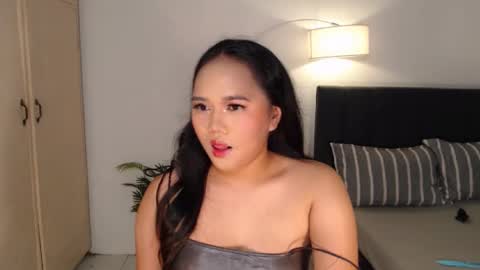 sassy_lena online show from December 4, 8:01 am