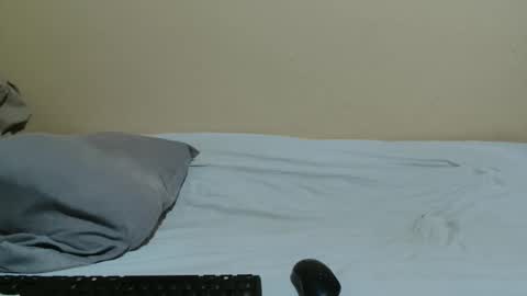 Snapshot of sassybabe20 chatting on February 11, 5:34 am sassybabe20 online show from February 11, 5:34 am