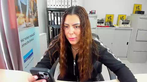 Snapshot of sassytiff chatting on February 9, 1:46 pm sassytiff online show from February 9, 1:46 pm
