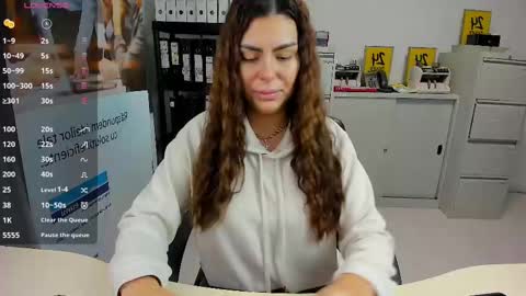 Snapshot of sassytiff chatting on February 15, 11:17 am sassytiff online show from February 15, 11:17 am