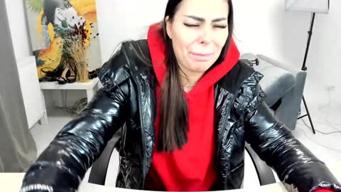 sassytiff online show from December 22, 12:13 pm