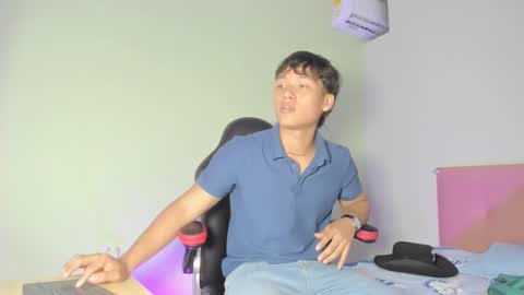 Evans Williams online show from March 9, 7:15 pm