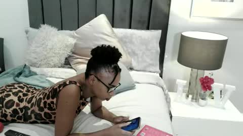 Snapshot of sasyylissaa chatting on June 3, 10:51 am sasyylissaa online show from June 3, 10:51 am
