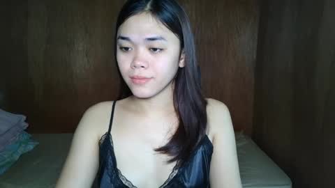 Snapshot of saszzyyumiie chatting on October 2, 2:29 am saszzyyumiie online show from October 2, 2:29 am