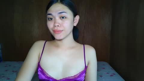 Snapshot of saszzyyumiie chatting on October 18, 2:36 am saszzyyumiie online show from October 18, 2:36 am
