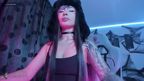    im expecting 300 thumbs up on my altar online show from November 3, 12:46 am