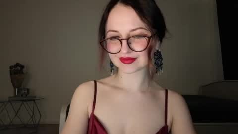 Lori online show from April 18, 6:56 pm