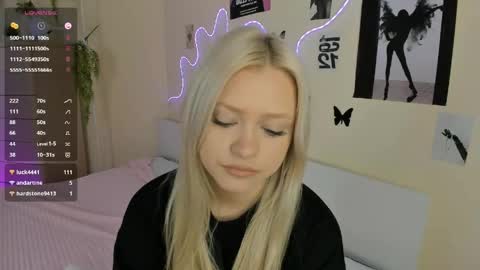 Snapshot of satinpresence chatting on June 5, 5:36 am satinpresence online show from June 5, 5:36 am