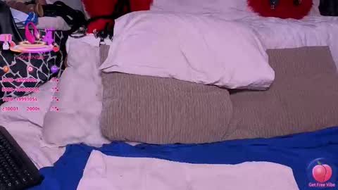 Elena online show from April 18, 2:10 pm