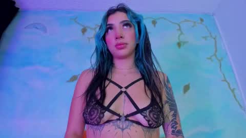 Saturnooo online show from November 12, 8:15 am