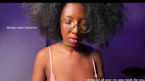 Snapshot of saturno_vibes chatting on October 1, 9:04 am saturno_vibes online show from October 1, 9:04 am