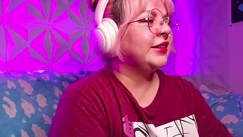 Gina George online show from March 6, 12:40 am