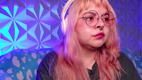 Gina George online show from March 29, 9:59 pm