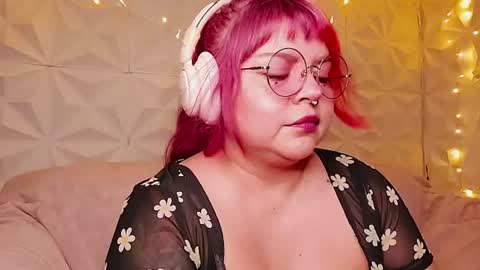 Gina George online show from July 19, 12:25 am