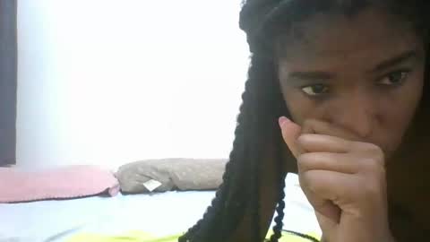 Snapshot of sauce_pety chatting on February 10, 3:54 am pety online show from February 10, 3:54 am