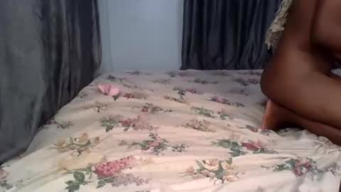 Snapshot of sauce_pety chatting on April 20, 6:31 pm pety online show from April 20, 6:31 pm