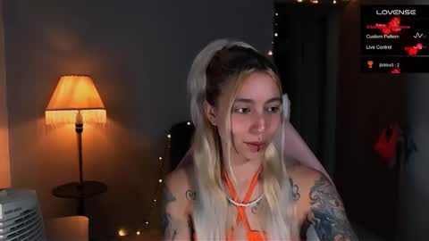Snapshot of saucy_jenn1 chatting on January 16, 3:56 am I AM JENN  online show from January 16, 3:56 am