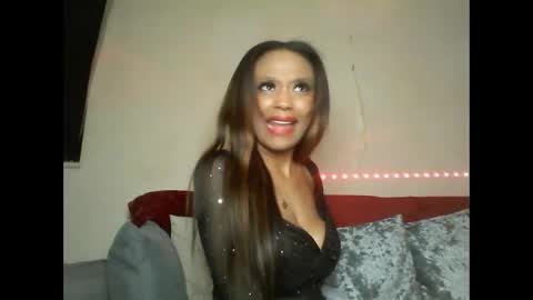 Shaniiice online show from February 14, 8:05 pm