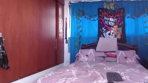 Zaren online show from March 7, 3:49 pm