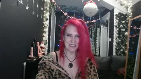 SaucySky online show from December 29, 8:58 pm
