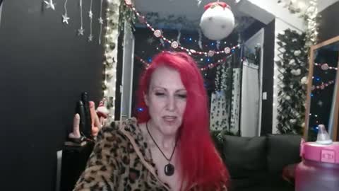 SaucySky online show from December 30, 12:00 am