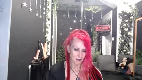 SaucySky online show from April 9, 10:26 pm