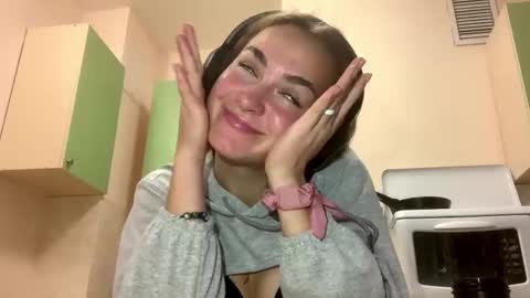 Snapshot of saundrayeeloy chatting on September 29, 6:02 pm Martha online show from September 29, 6:02 pm