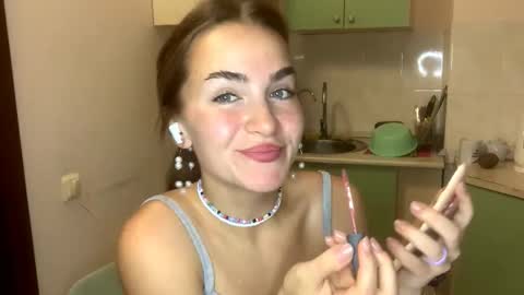 Snapshot of saundrayeeloy chatting on October 10, 3:22 pm Martha online show from October 10, 3:22 pm
