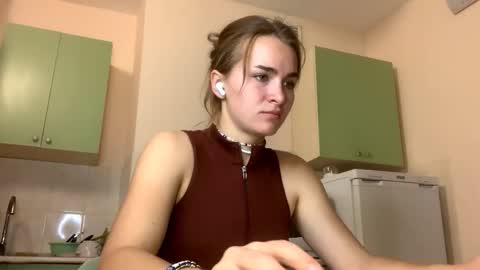 Snapshot of saundrayeeloy chatting on October 16, 4:41 pm Martha online show from October 16, 4:41 pm