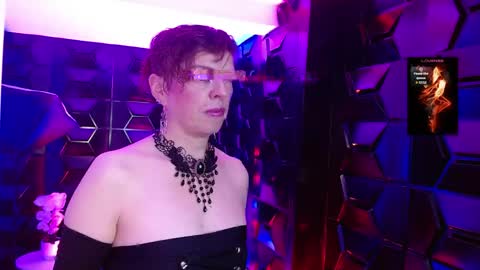 Snapshot of sauvage_lilith chatting on April 18, 4:05 am lilith online show from April 18, 4:05 am
