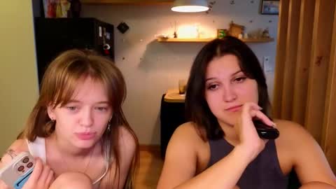 Snapshot of sav_anna chatting on September 18, 1:46 pm LUNA and ANNA    online show from September 18, 1:46 pm