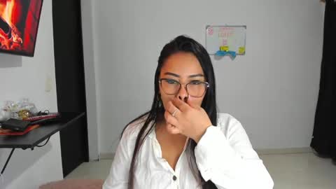 Snapshot of sava_lee chatting on February 14, 2:07 am Sava lee online show from February 14, 2:07 am