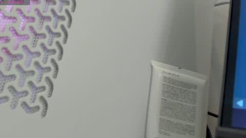 Snapshot of savagesweethearts chatting on May 2, 1:54 am savagesweethearts online show from May 2, 1:54 am