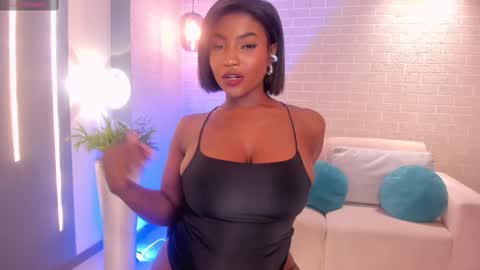 S a v a n n a h  online show from February 16, 4:21 pm