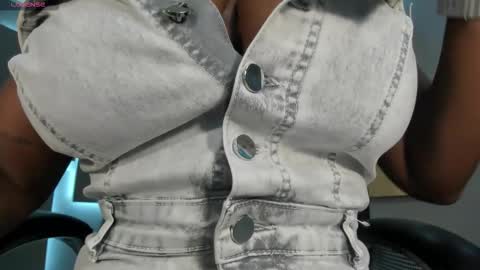 S a v a n n a h  online show from September 23, 11:57 am