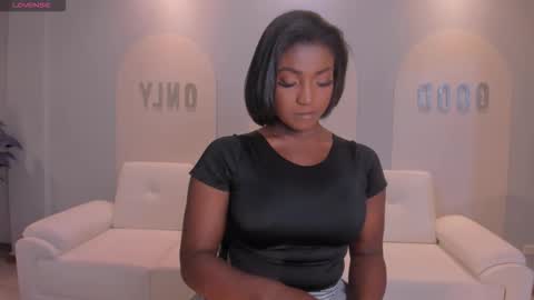 S a v a n n a h  online show from October 9, 8:40 pm