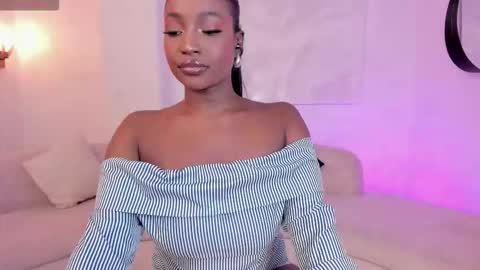 S a v a n n a h  online show from December 5, 8:05 pm