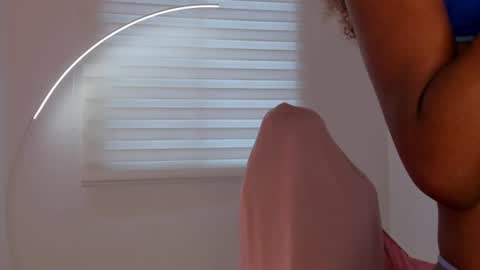 Savannahwildee online show from June 23, 12:25 pm