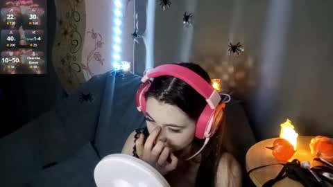 Sophie online show from October 31, 5:47 pm