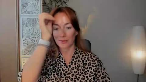 Snapshot of save_the_qween chatting on June 29, 7:25 am save the qween online show from June 29, 7:25 am