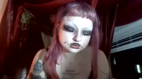 Snapshot of saviorsfeastxxx chatting on February 18, 12:17 am GG online show from February 18, 12:17 am