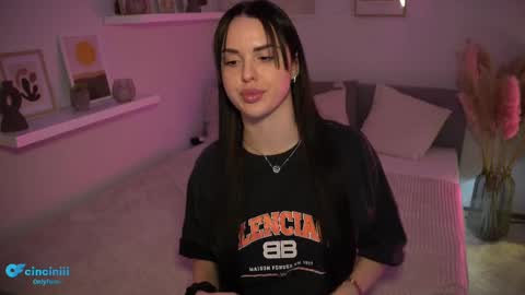 Snapshot of savvage_play chatting on February 19, 7:48 pm Naomi online show from February 19, 7:48 pm