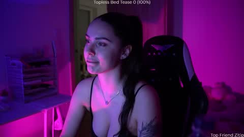 Naomi online show from February 1, 8:29 pm