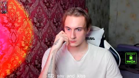 Say and kiss online show from February 21, 10:26 pm